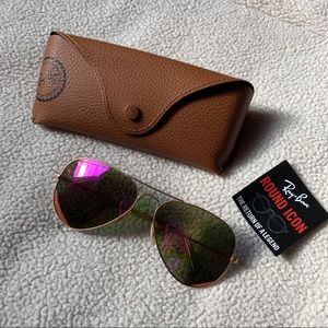 Polarized Large Metal Aviators
